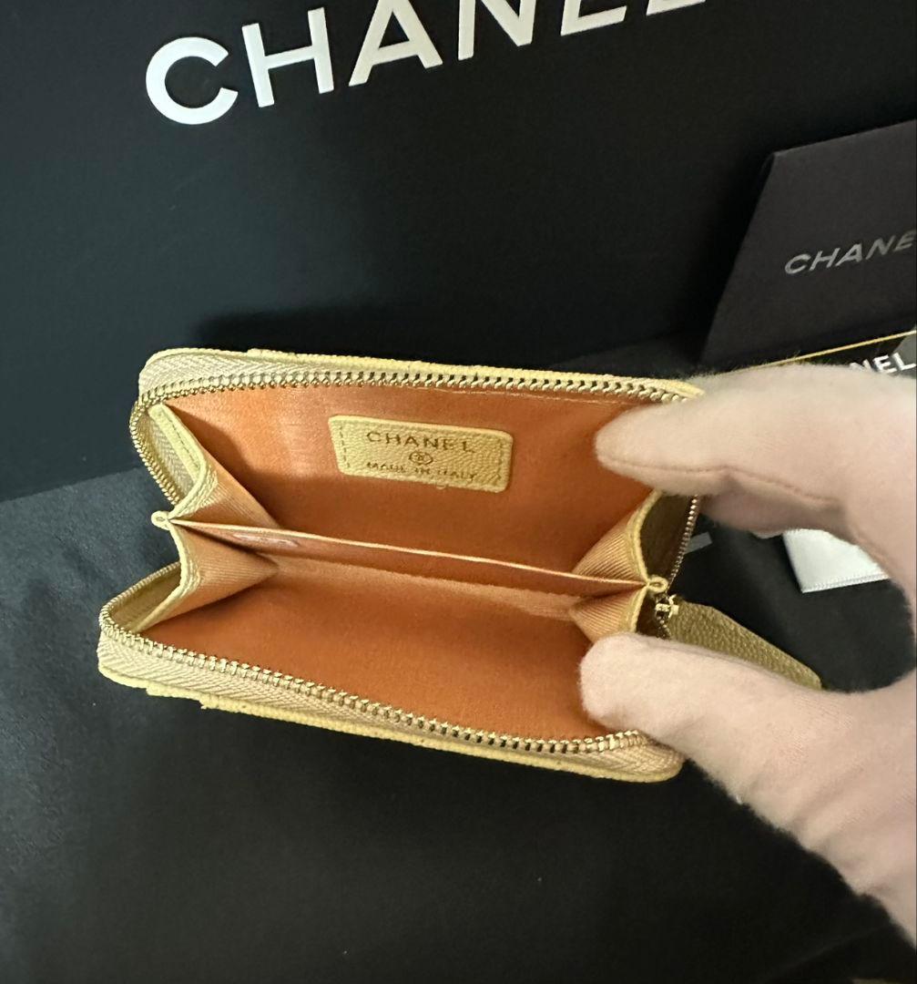 CHANEL ノベルティキルティングレザー ミニ財布ライトベージュ