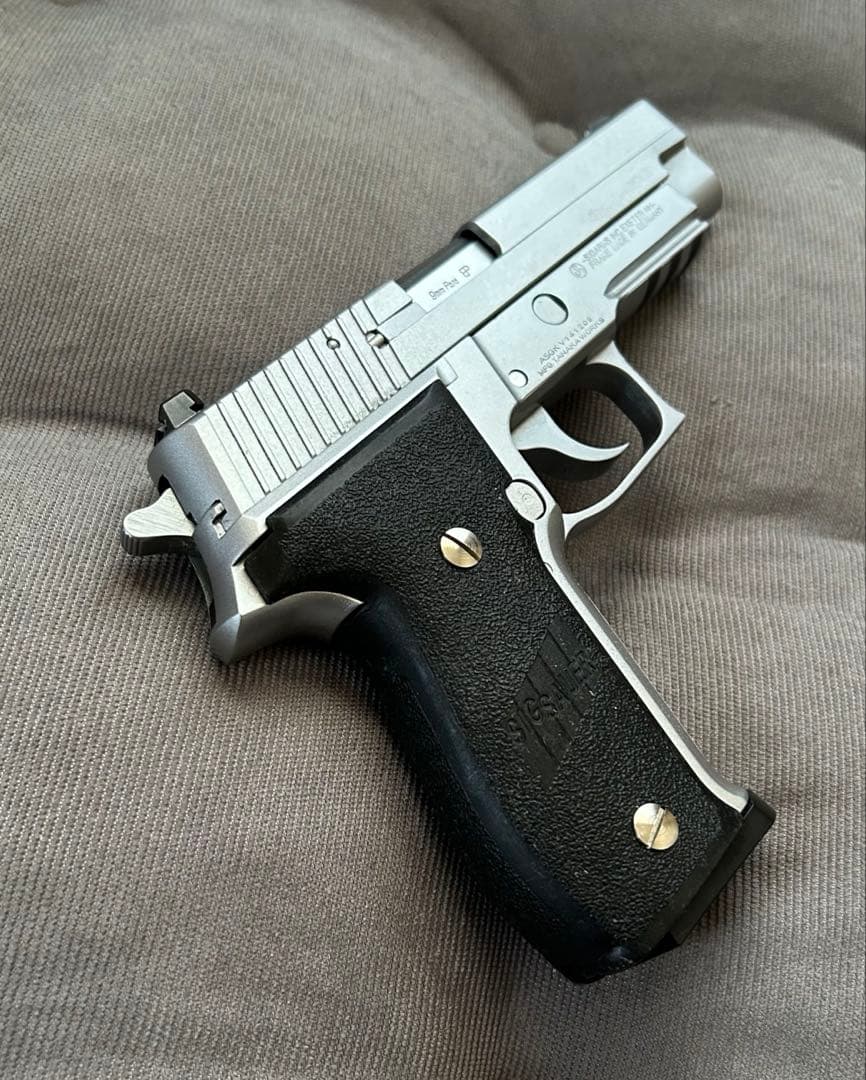 【タカナ】SIG P226 ステンレスHW ガスブローバック