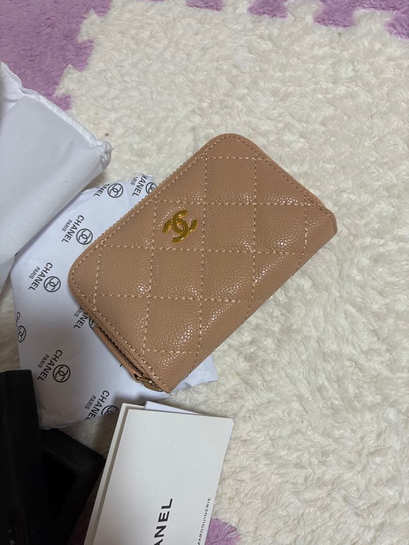 CHANEL ベージュ ノベルティミニ財布