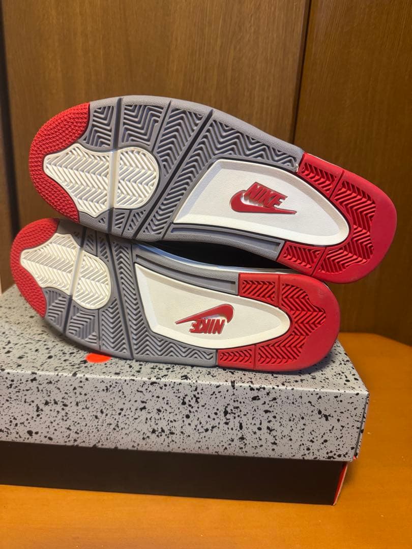 エアジョーダン4 bred リイマジンド