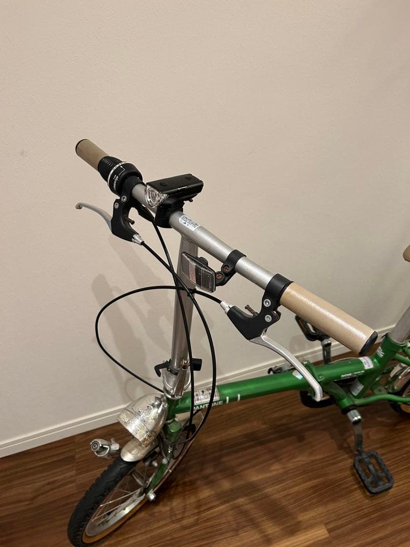 PANTONE UNIVERSE 折りたたみ自転車 グリーン