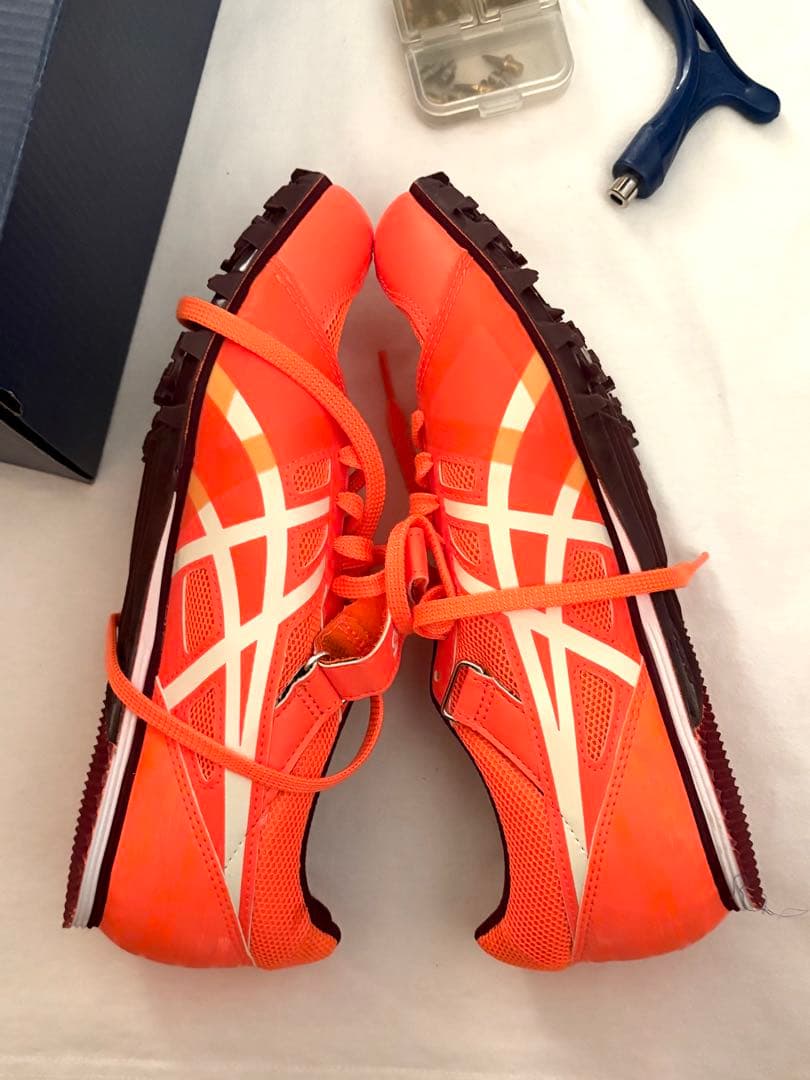 美品 箱付き ASICS 陸上スパイク 26.5cm 蛍光 オレンジ ホワイト