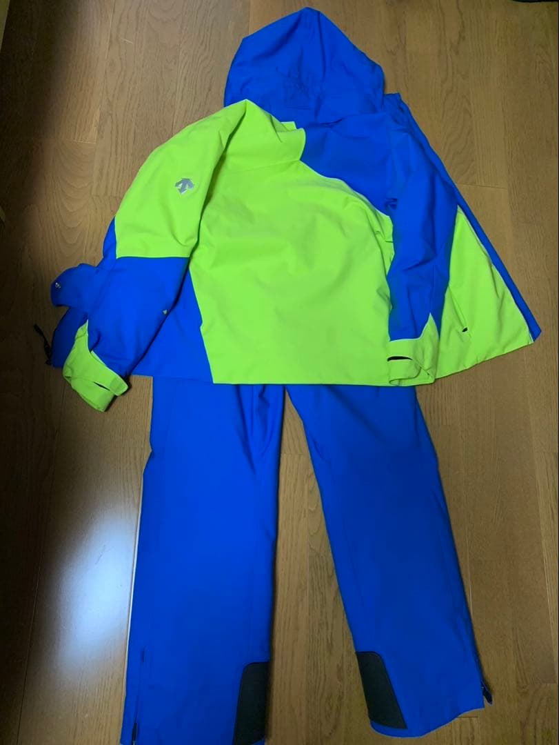 DESCENTE 女性用 スキーウェア