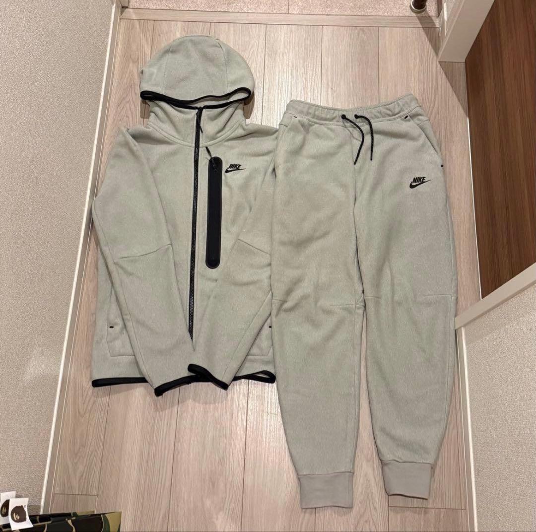 NIKEテックフリース