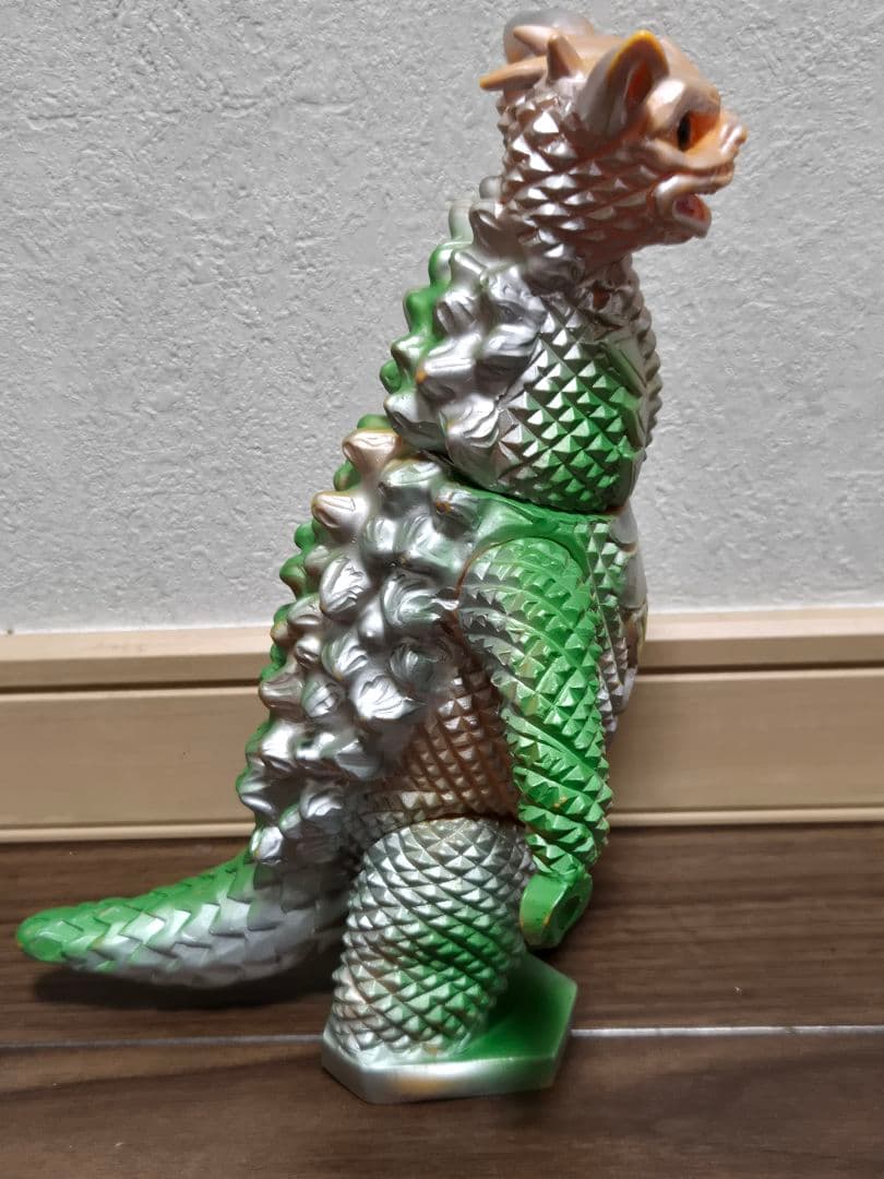 ブルマック　ギャンゴ　復刻版ウルトラマン　怪獣フィギュア