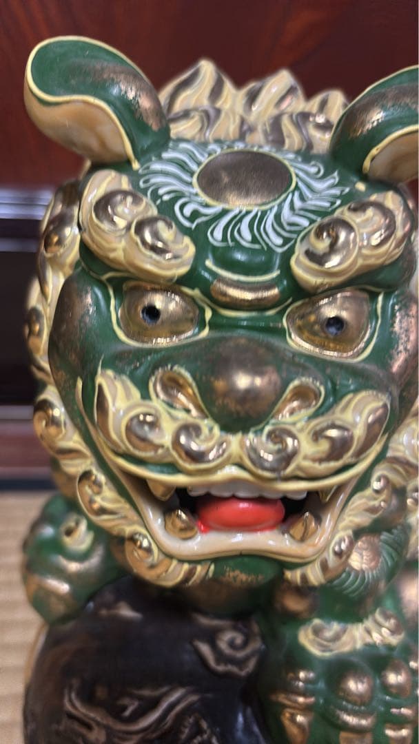 九谷焼　玉乗り獅子　置物