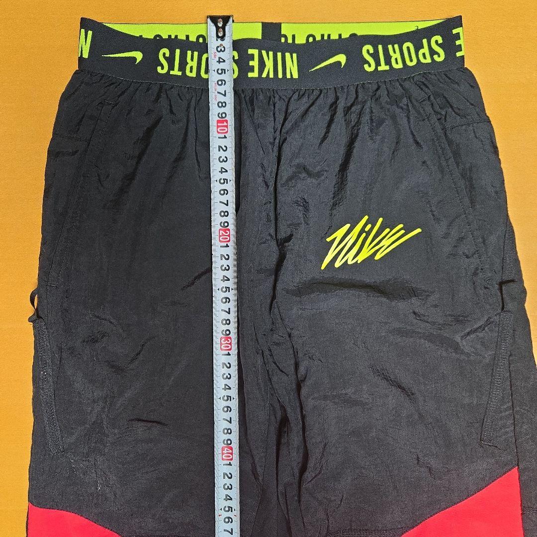 美品　NIKE　ウィンドブレーカー　S　半袖　フード　ハーフジップ　ナイロン