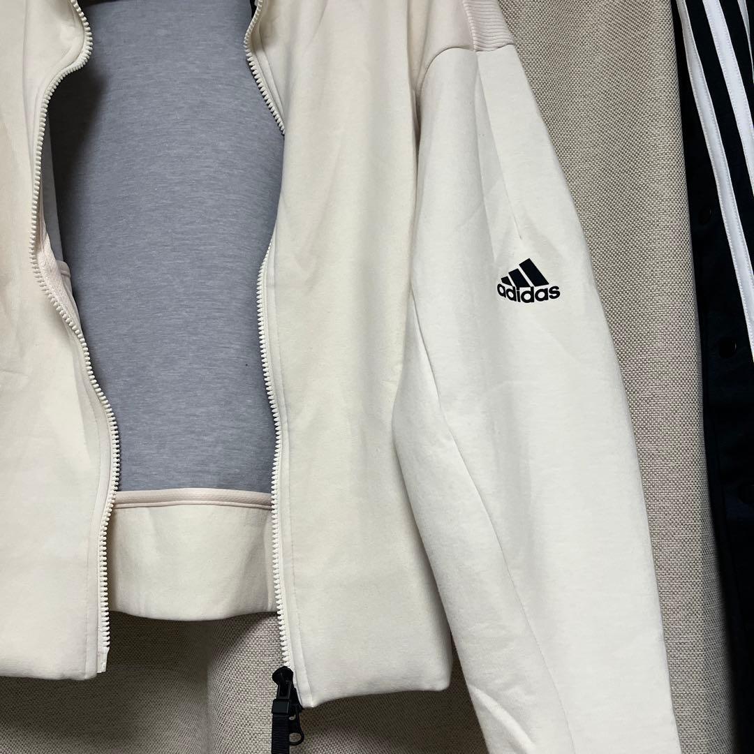 adidas ジャージ セットアップ ホワイト×ブラック