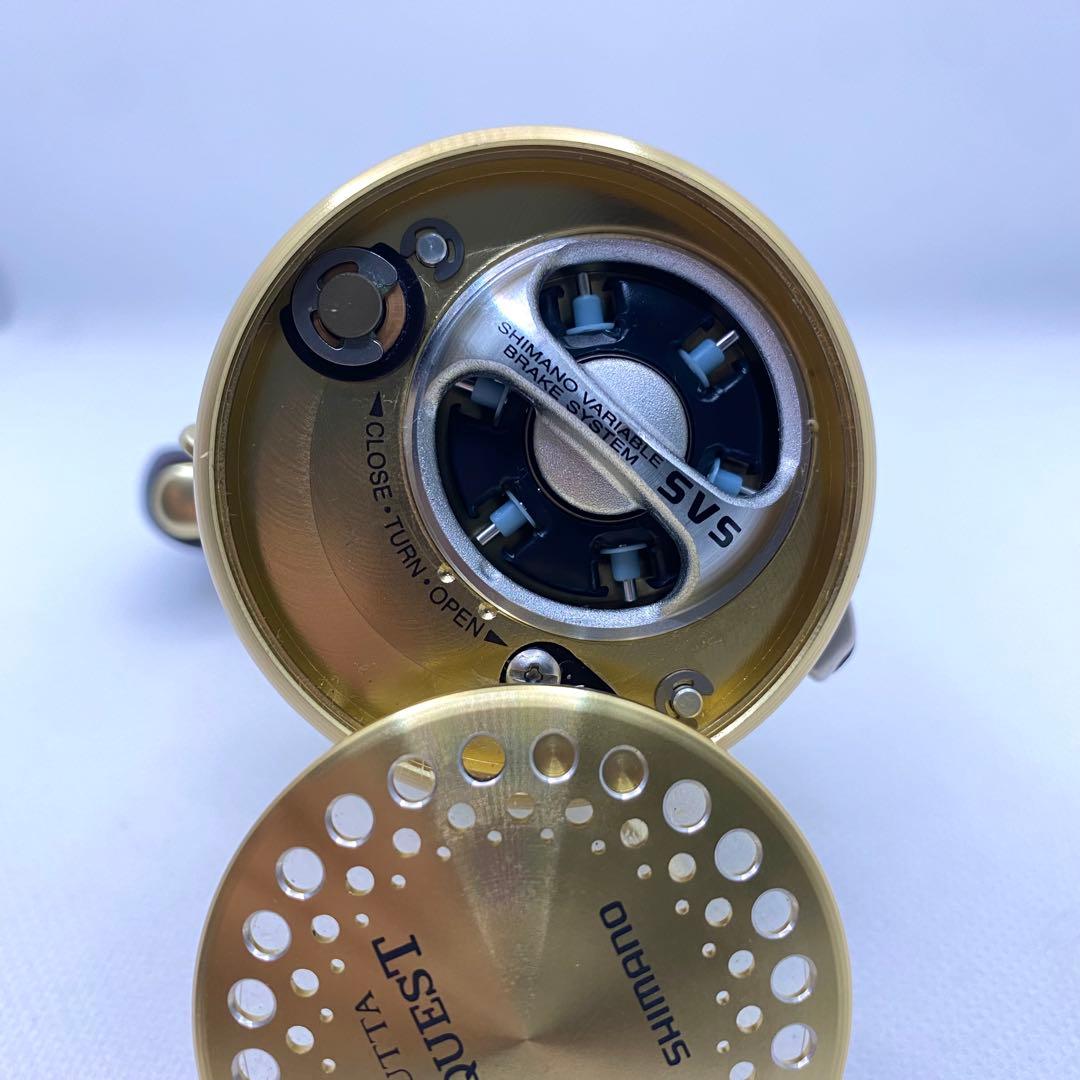 SHIMANO シマノ 01カルカッタコンクエスト50 右ハンドル