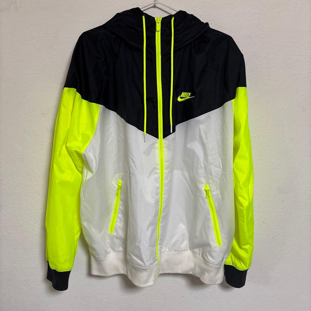 ⚫︎NIKE ウィンドランナー フーディ ジャケット 103WHITE/VOLT