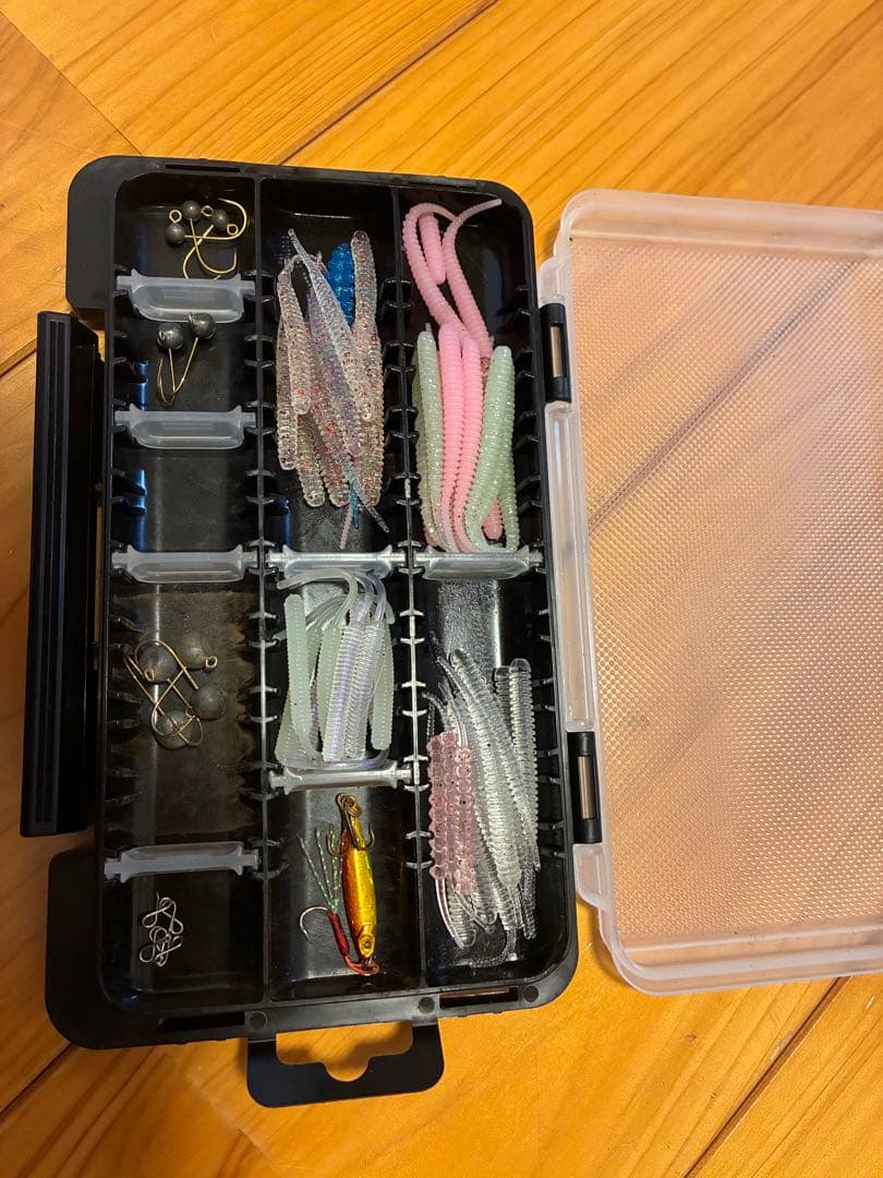 DAIWA REVROS LT 2000S ワーム等付き