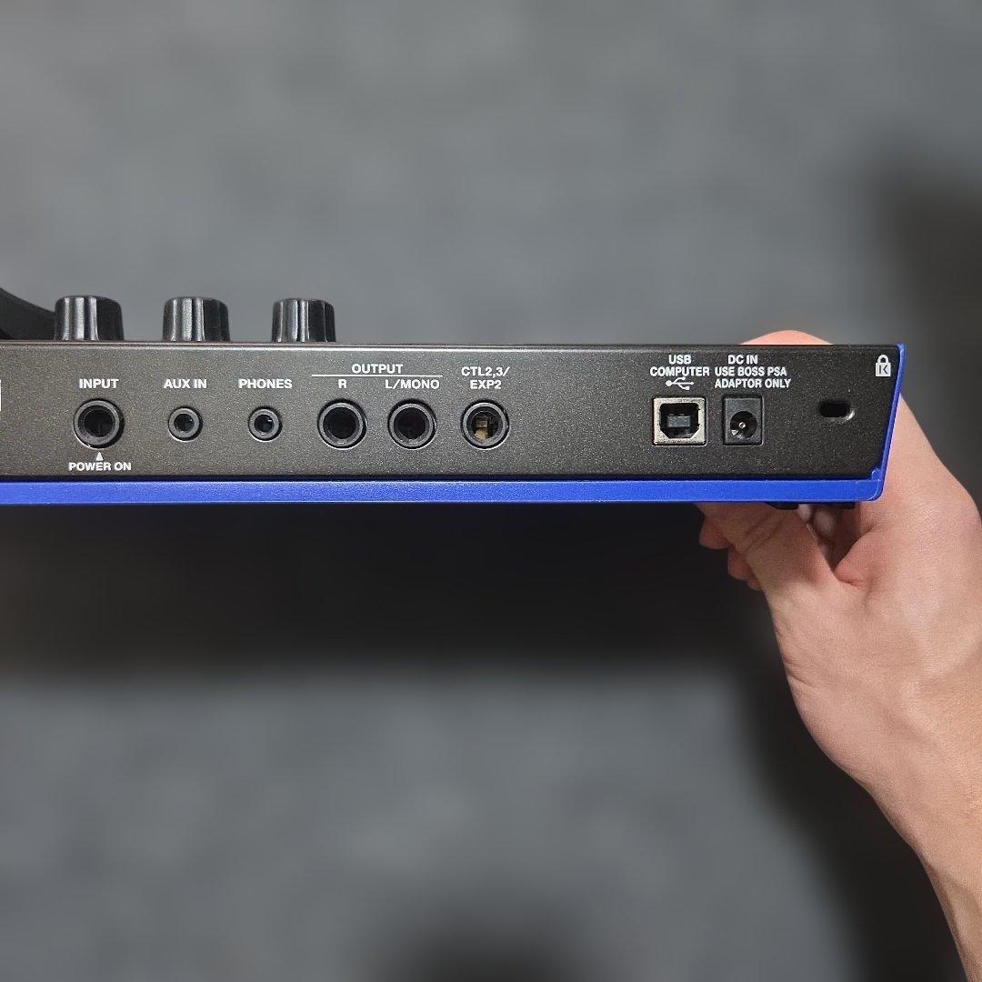 BOSS GT-1 マルチエフェクター 純正ACアダプタ、教科書付き