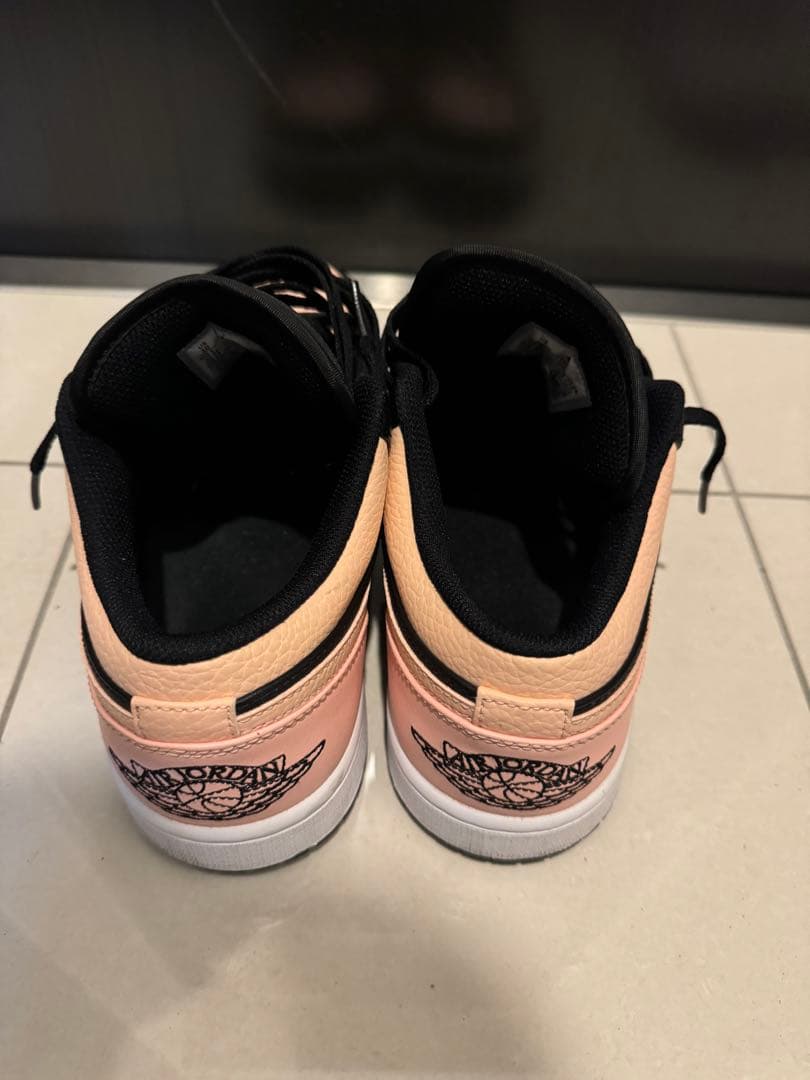 Nike AIR JORDAN 1 LOW ピンク