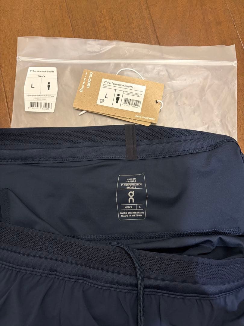 ウォーキング・ランニングウェア On 7\" Performance Shorts navy L