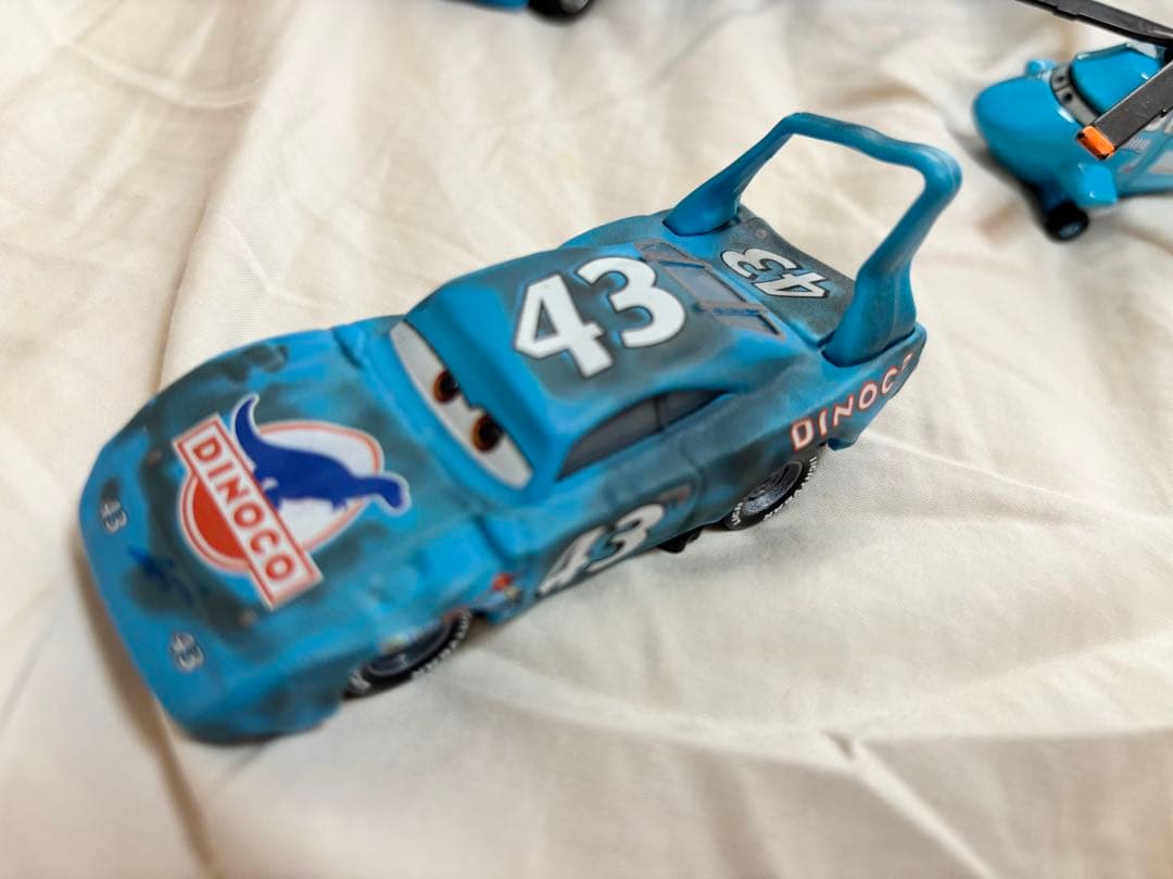 ダメージキング ダイナコ ハウラー DINOCO GLAY マテル社 カーズ