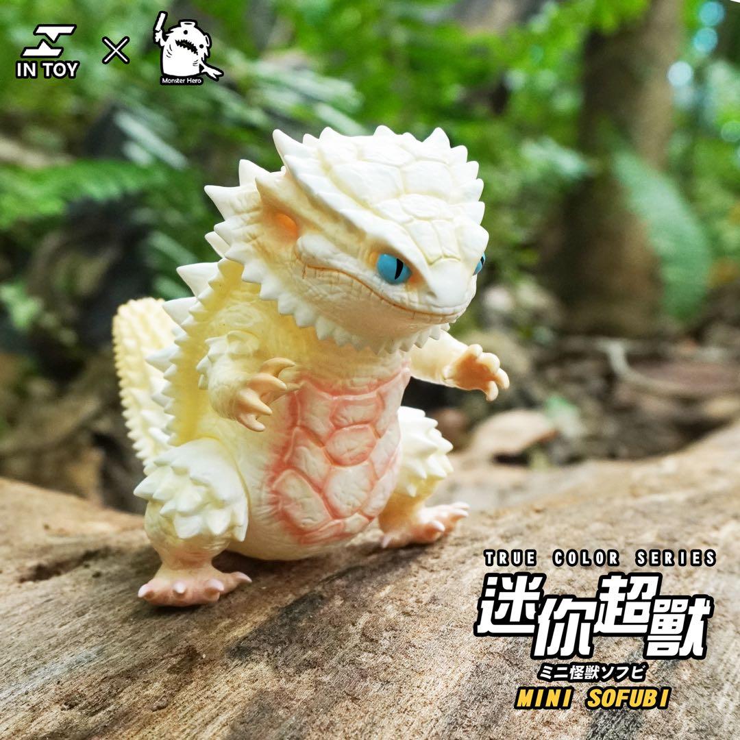 ミニ超獣　レオパ　フトアゴ　怪獣　可動　ソフビ　フィギュア　おもちゃ　プレゼント