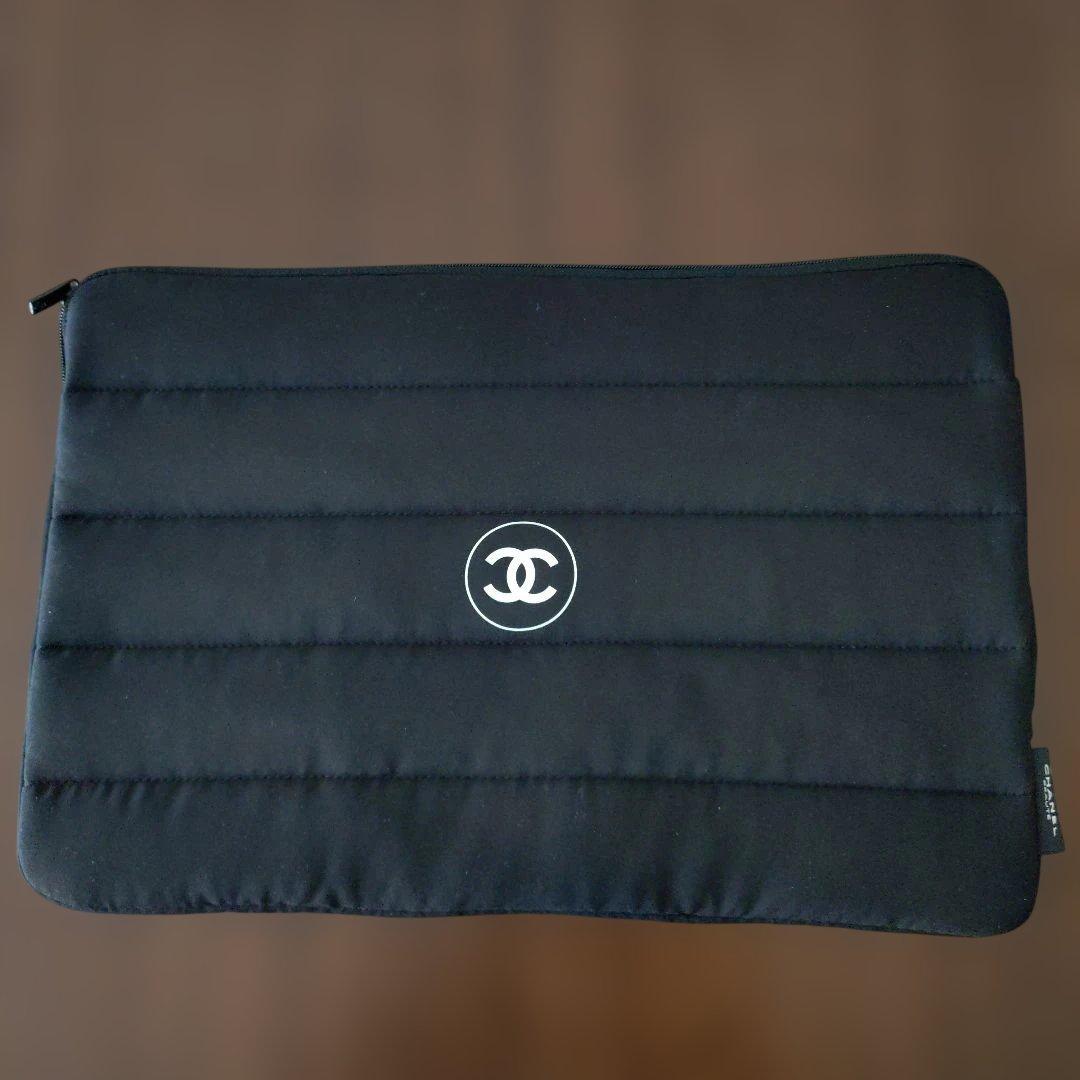 CHANEL ノベルティ　　パソコンケース