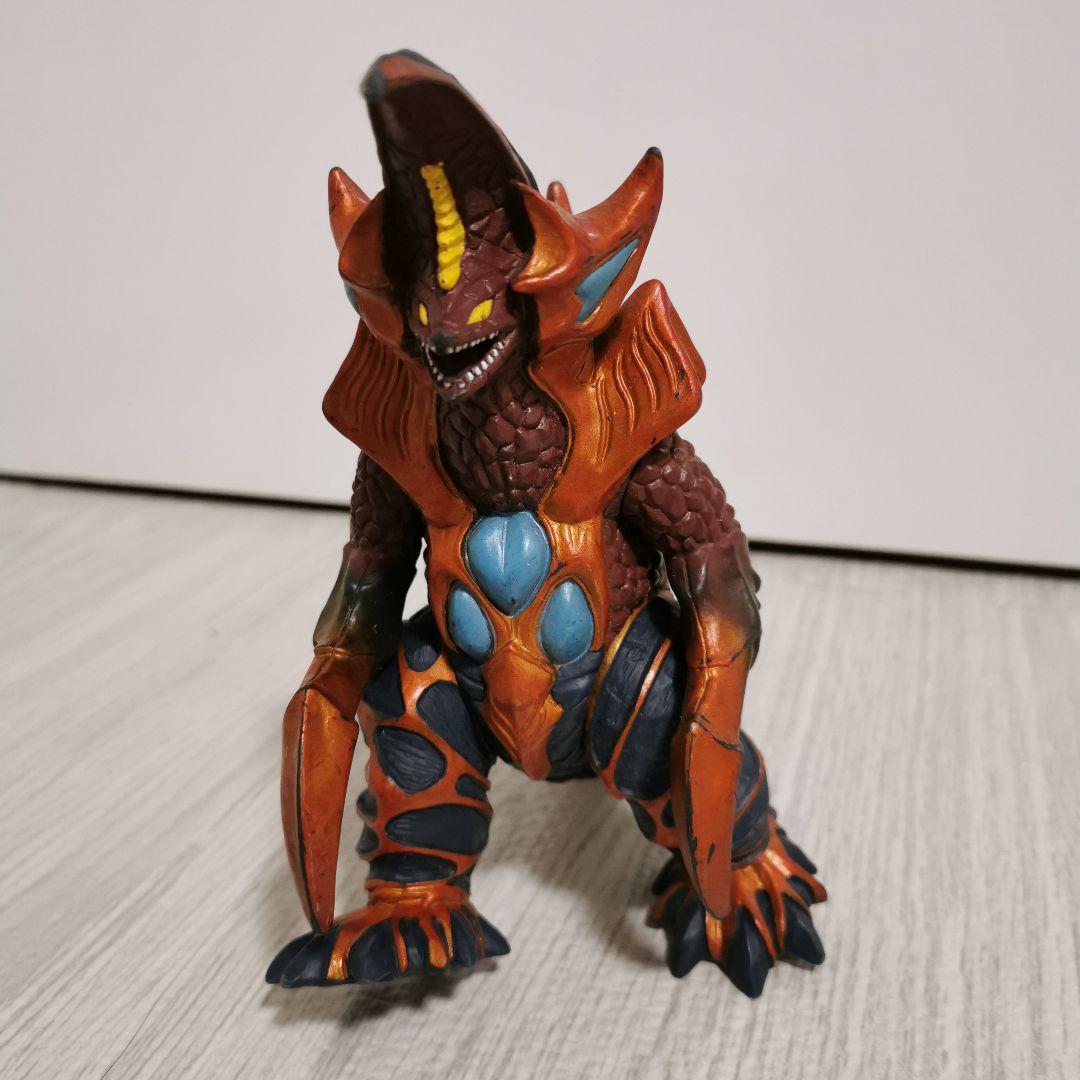 ウルトラマン 怪獣フィギュア ソフビ 20体まとめ売り