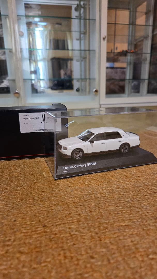 1/43 京商 トヨタ センチュリー GRMN パールホワイト