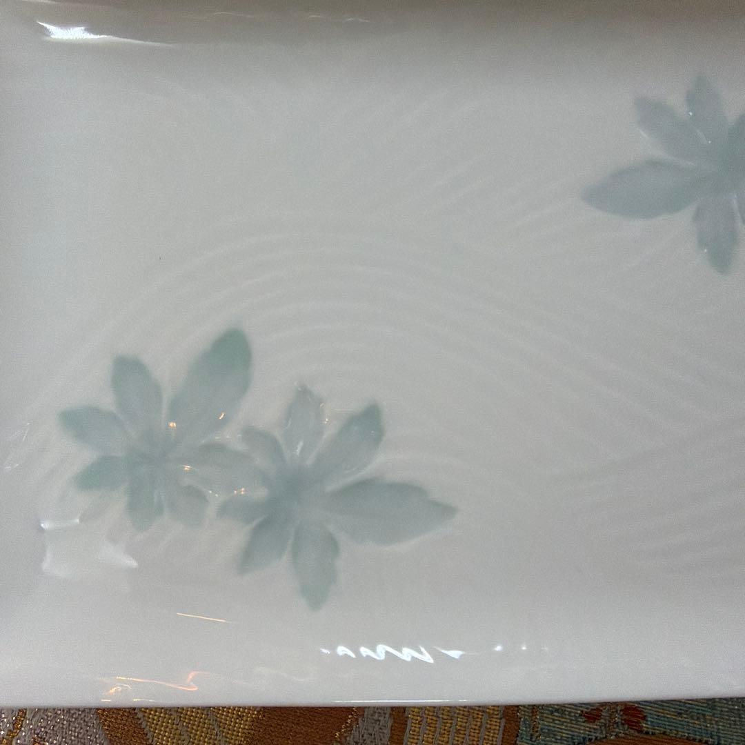たち吉木の葉型小皿　三崎窯三種　白磁　青磁No.5-15