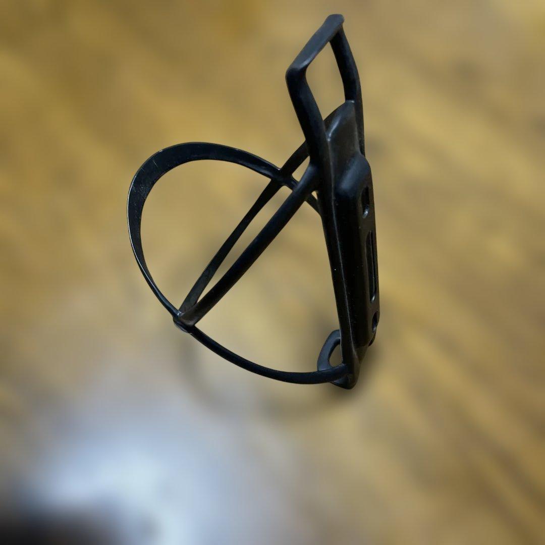 Lightweight ボトルケージ ブラック　２個　　超軽量　カーボン　美品