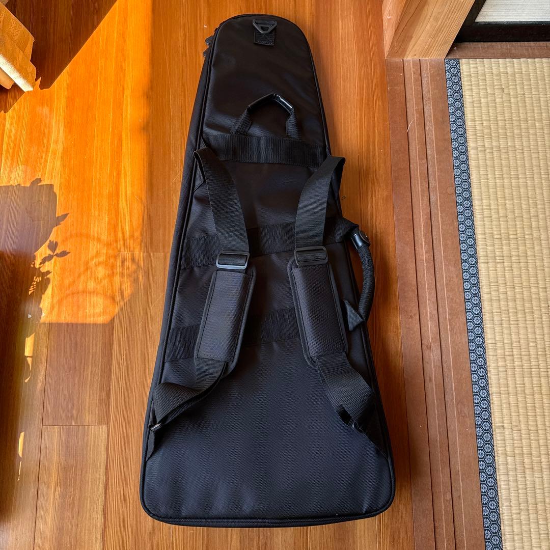 2023年製造 Ibanez Q547 BMM ヘッドレス 7弦ギター