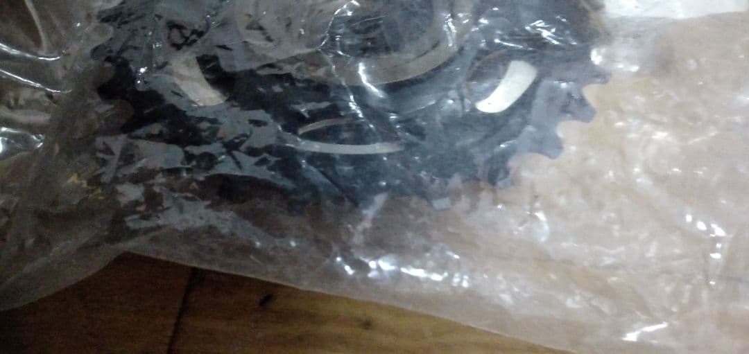 SHIMANO ボスフリー 未使用　MF-HG37-7S 7速 ※13T-28T