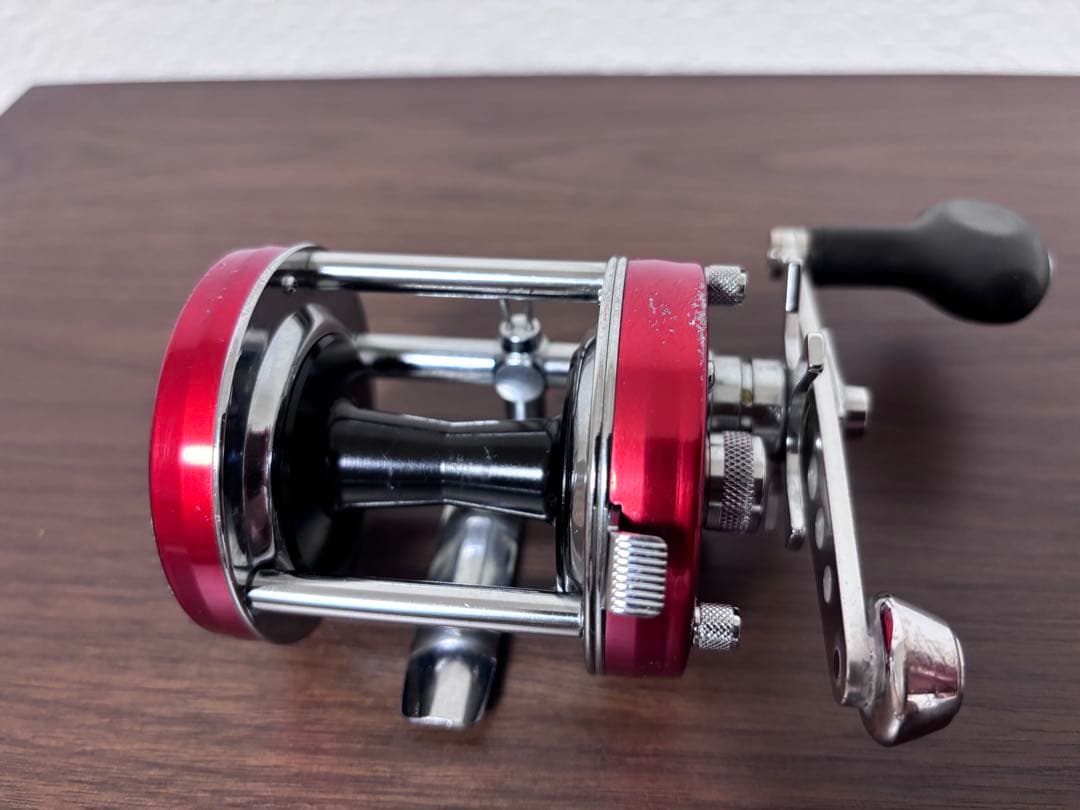 アブガルシア6500CS ROCKET RED
