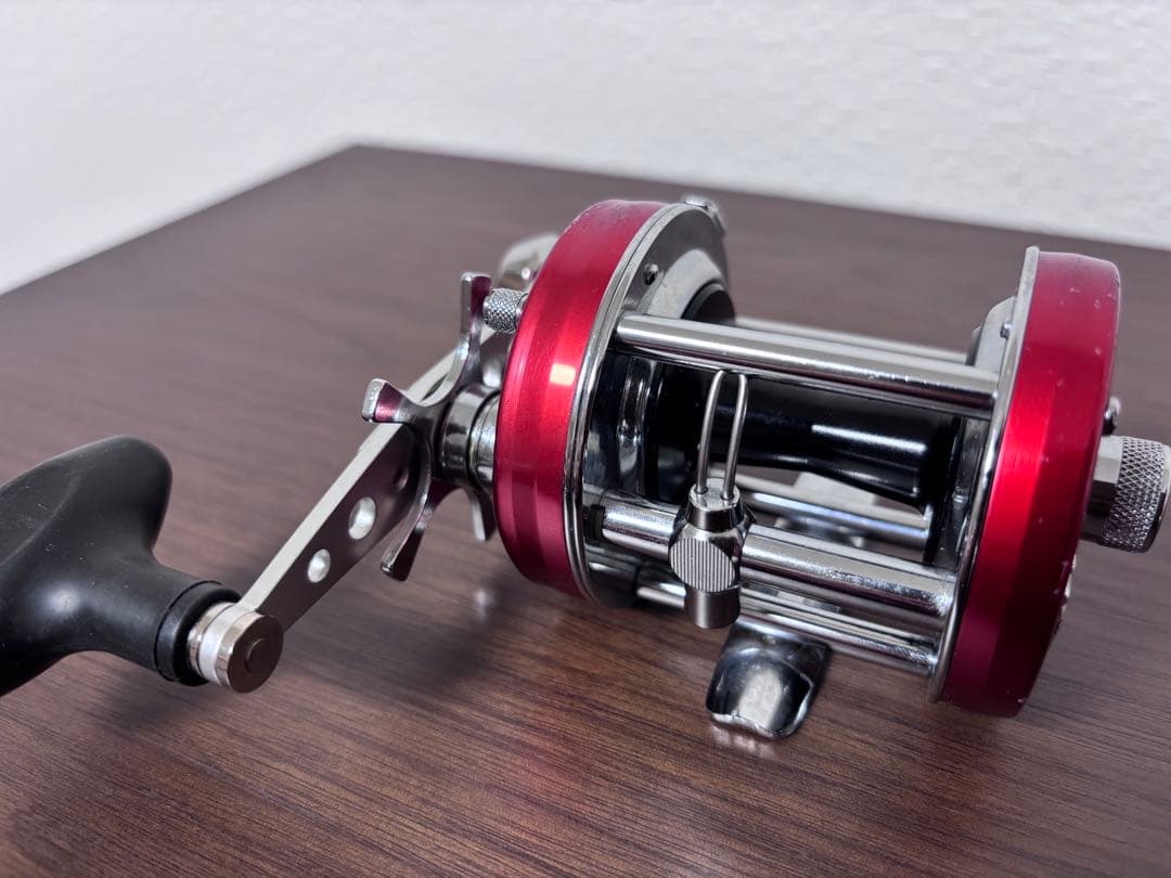 アブガルシア6500CS ROCKET RED
