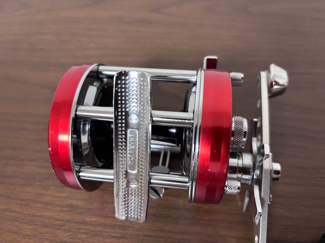 アブガルシア6500CS ROCKET RED
