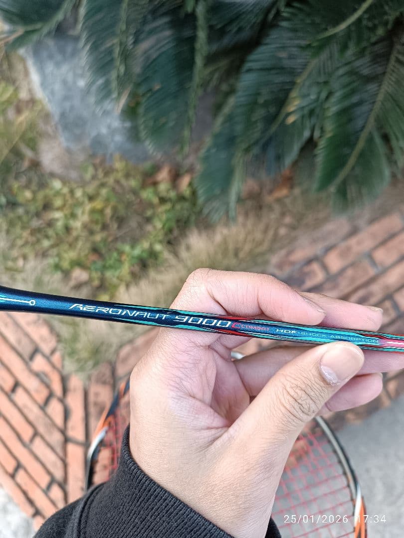 リーニン バドミントンラケットアエロナウト3U