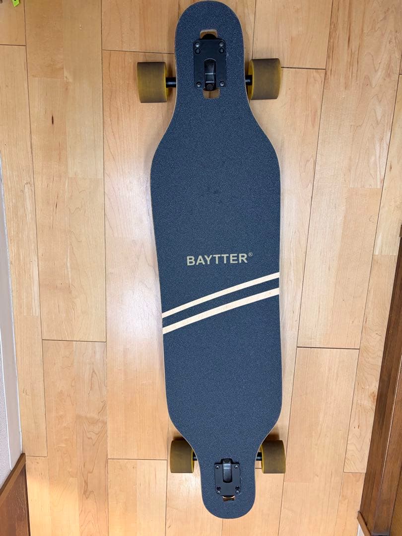 BAYTTER ロングスケートボード 波デザイン　ケース付き