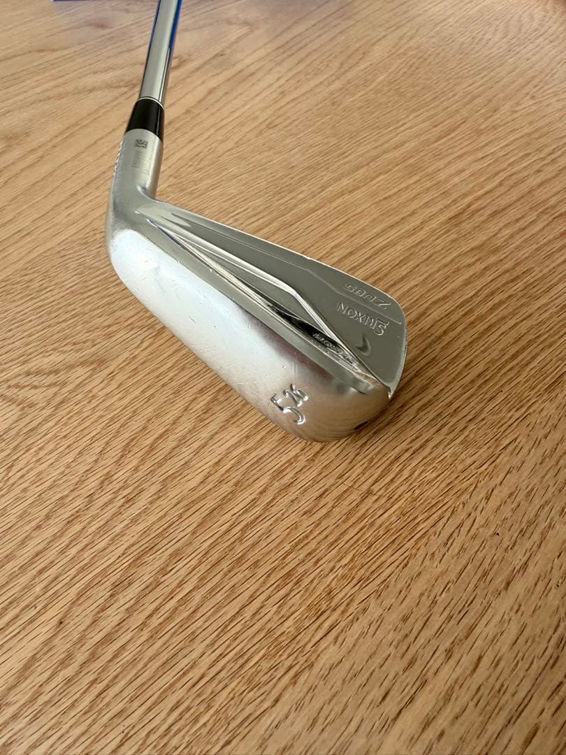 Srixon Z U85 ユーティリティ　5番26度。