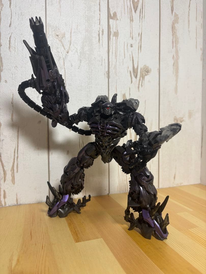 トランスフォーマー　スタジオシリーズ　SS-45 ショックウェーブ