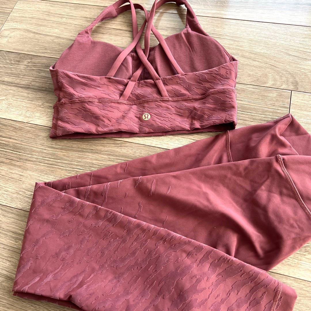 ルルレモン★ Asia Fit ブラトップ＆レギンスセット　サイズS