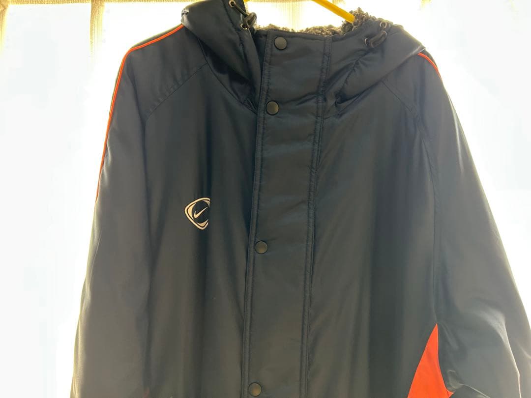 Nike ベンチコート クリーニング済み、キャップ、シューズ袋、リストバンド