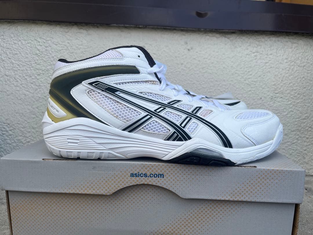 新品未使用 ASICS GELZONE 8 ホワイト/ブラック 30.0cm