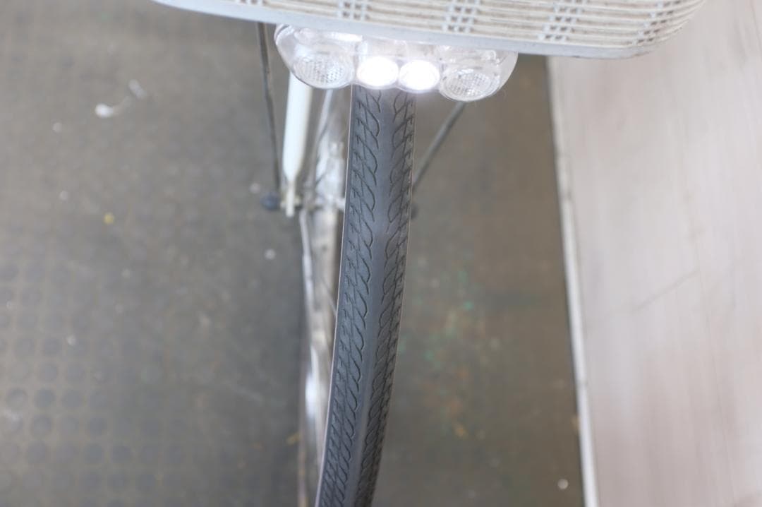 電動自転車ブリヂストン製　アシスタ　26インチ　3段　12.8Ah充電器あり