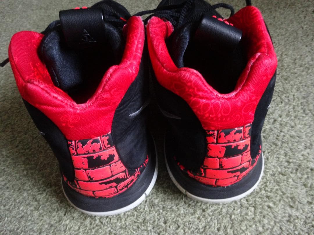 NIKE　スニーカー　カイリーアービング　KYRIE4　28cm