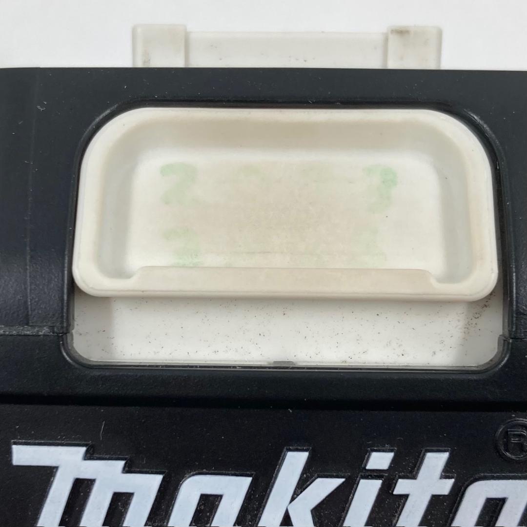 Makita マキタ　充電式ランタン付ラジオ　MR053　動作確認済み