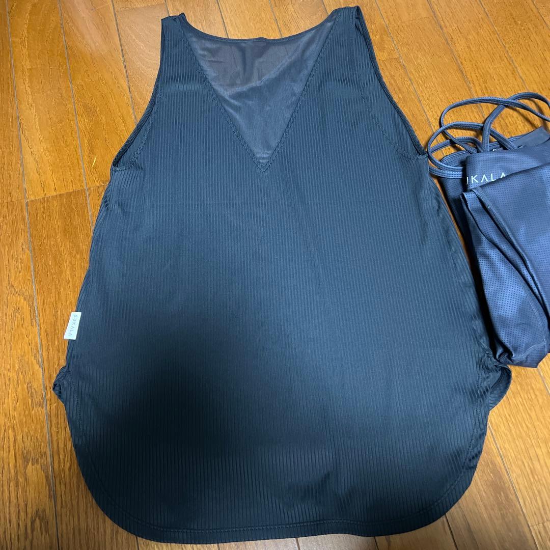 sss　SUKALA ヨガウェア　タンクトップとブラのみ