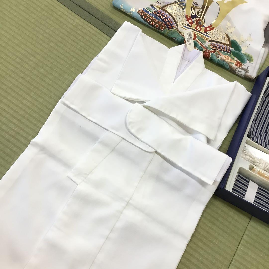 【新品未使用】七五三 5歳着物フルセット 兜柄　シミあり特価　白　紺ストライプ