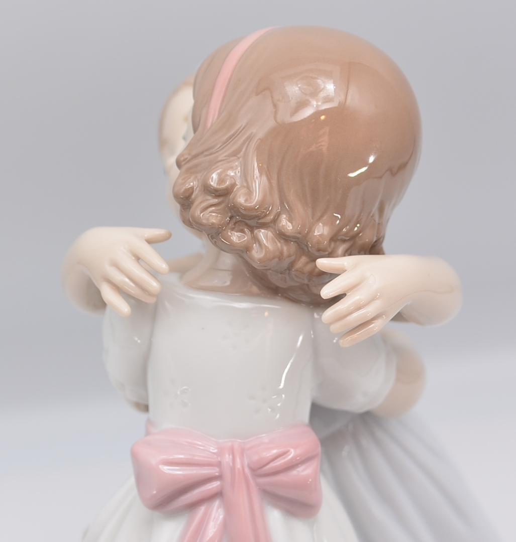ハグして　＃8046　★リヤドロ　スペイン　ポーセリン　光沢仕上げ　美品　セール