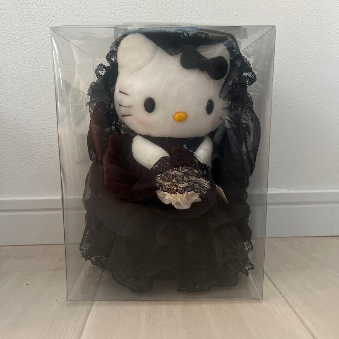 ハローキティ ウェディングドール 黒ドレス