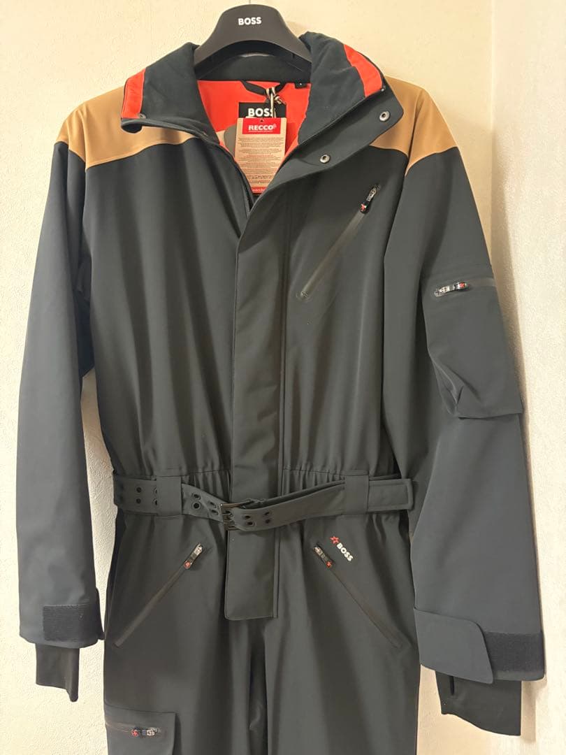 希少完売品BOSS PERFECT MOMENT Sサイズ 国内M 定価35万円