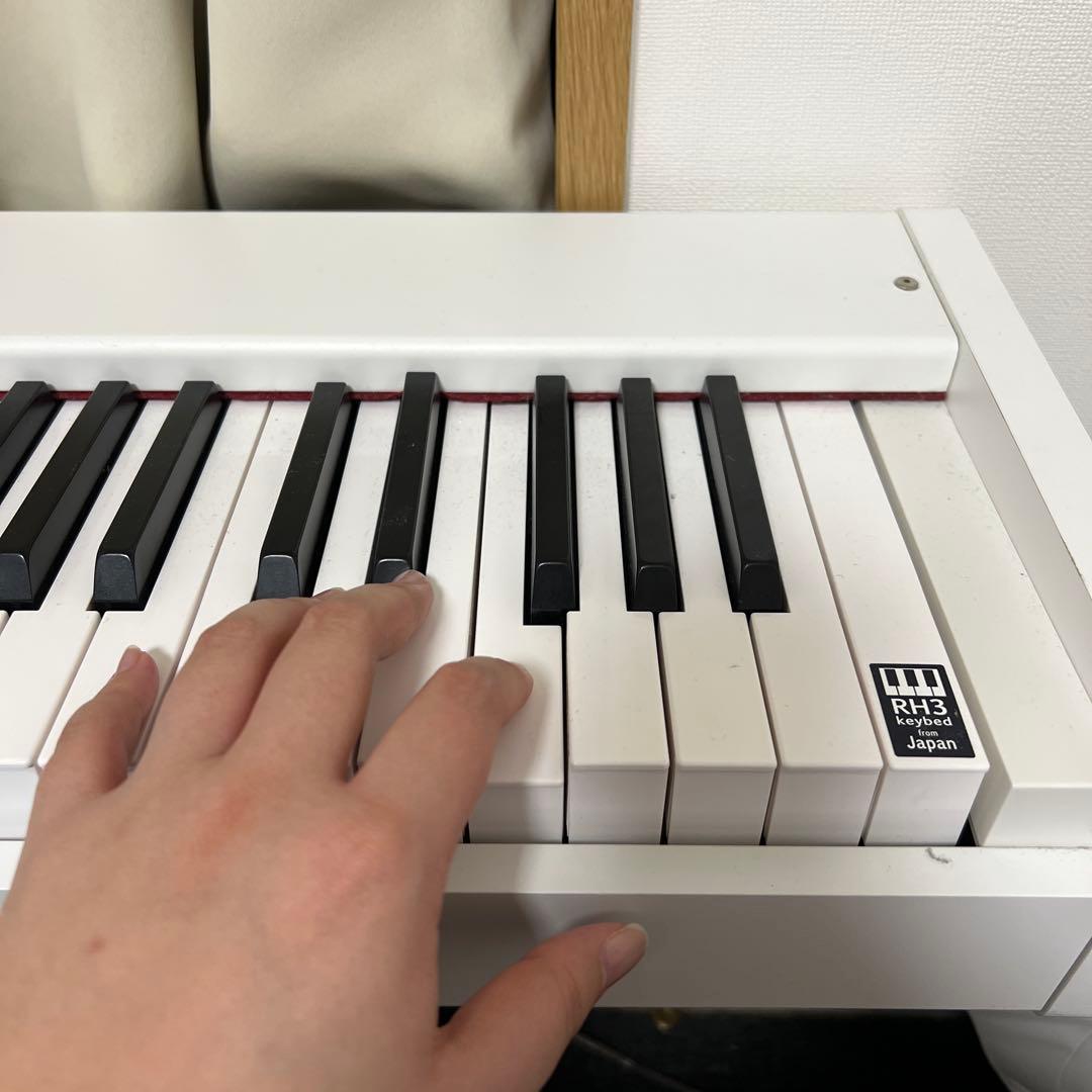 【難あり、値段下げ】KORG 電子ピアノ D1 白 ケース付き コルグ