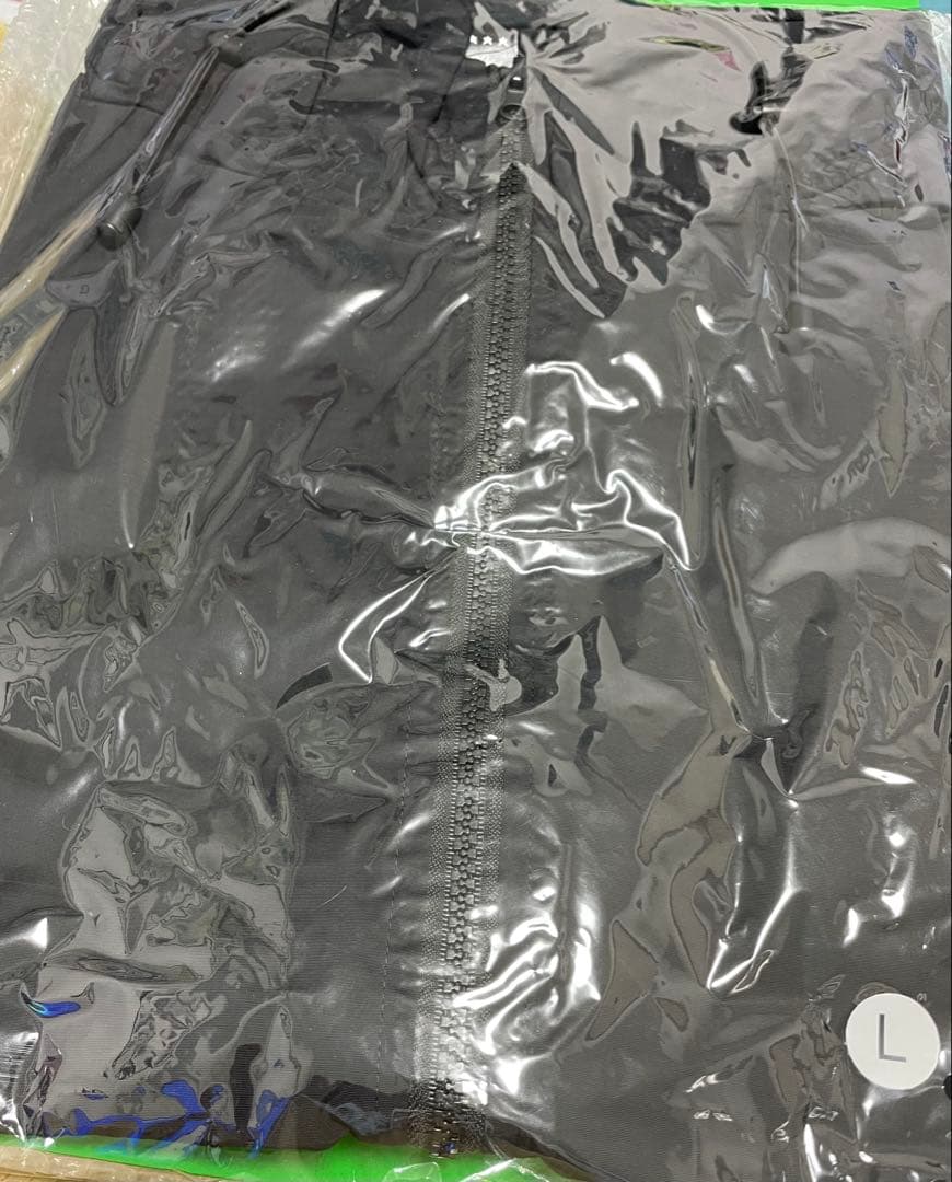 新品未開封　スキズ　WINDBREAKER【L】