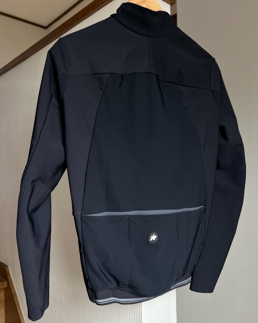 ASSOS 2023年モデル レーシングフィット 冬用ジャケット / XSサイズ