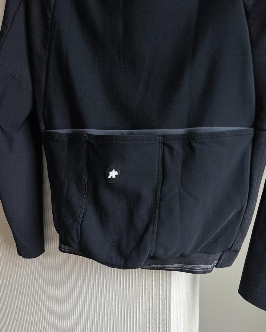 ASSOS 2023年モデル レーシングフィット 冬用ジャケット / XSサイズ