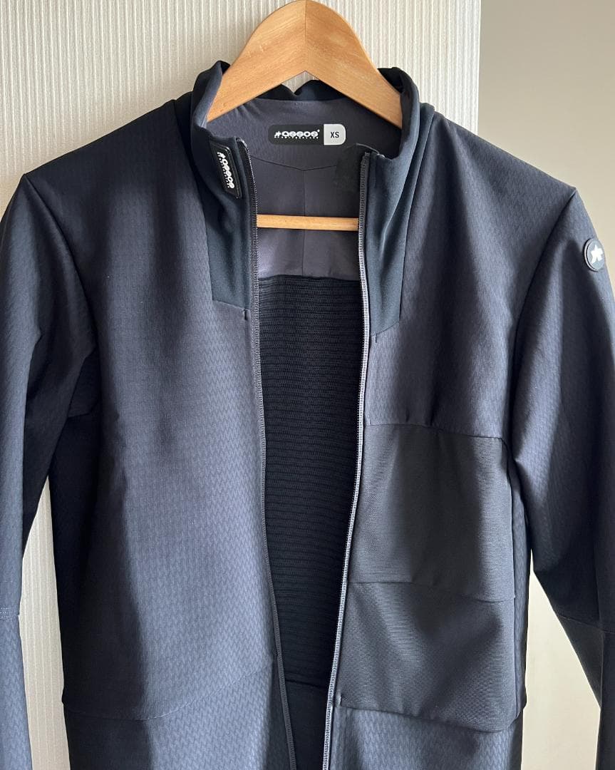 ASSOS 2023年モデル レーシングフィット 冬用ジャケット / XSサイズ